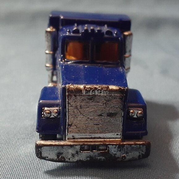 Vintage!! Road Champs 1982 Mack Super Liner Blue Die Cast - Missing Back Wheels - Picture 1 of 7